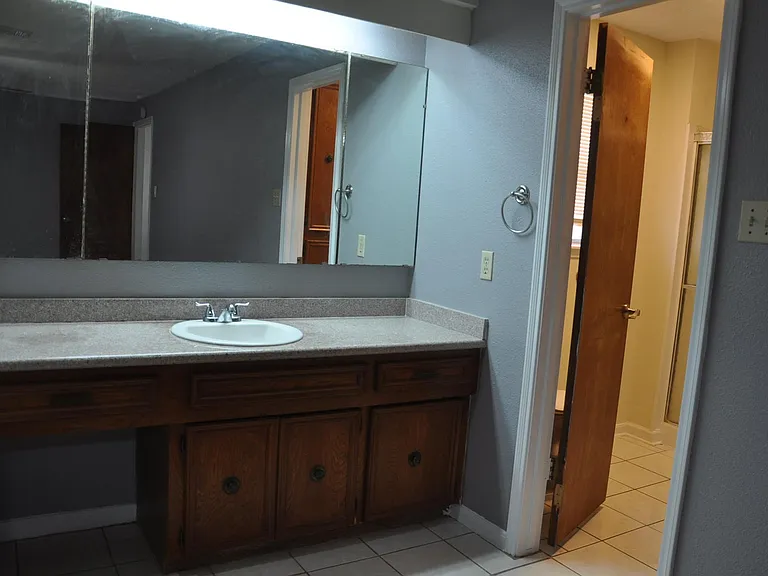 16454 Hickory Knoll Dr — Photo 12
