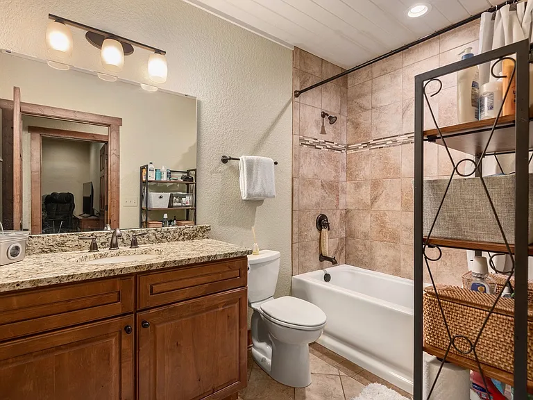 352 Celo Cove Dr #18 — Photo 10