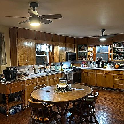 2nd image of 2497 Lemert Rd