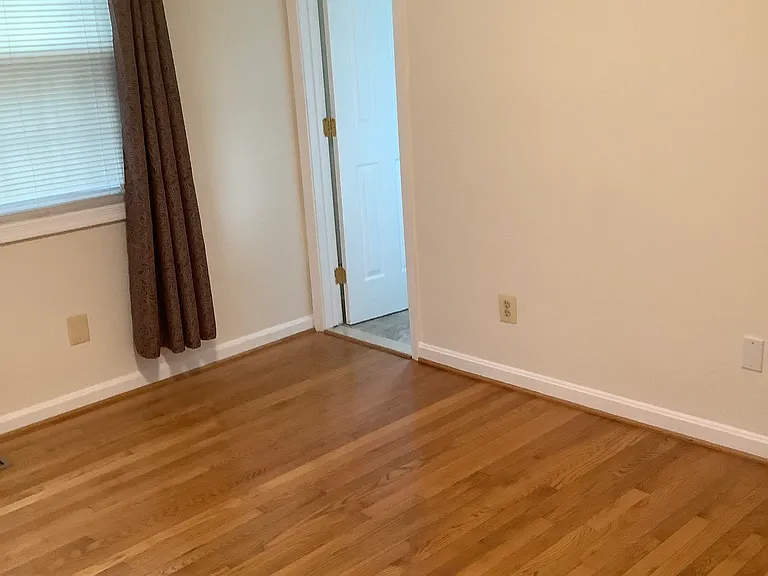 3533 Olympic St — Photo 2