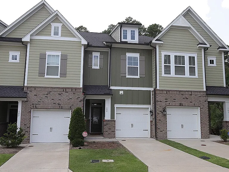 159 Manordale Dr — Photo 7