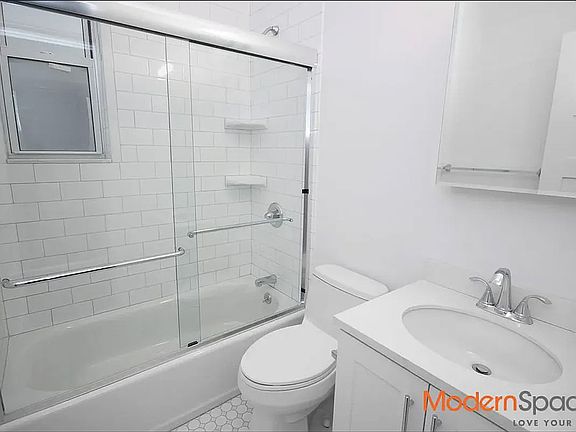 5th image of 2167 19th St
