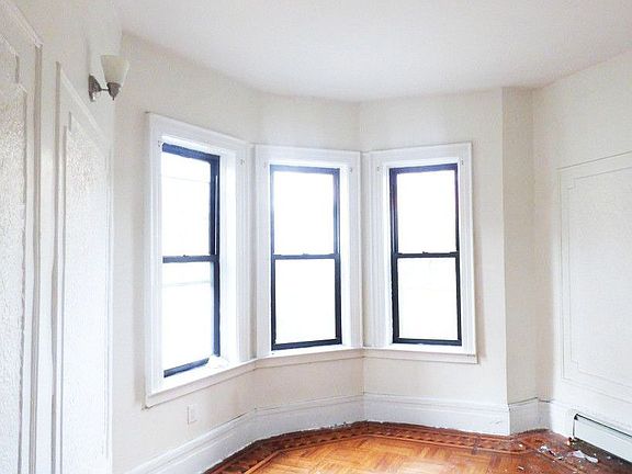 3rd image of 251 Lefferts Ave #1