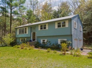11 Banks Rd, Simsbury, CT 06070