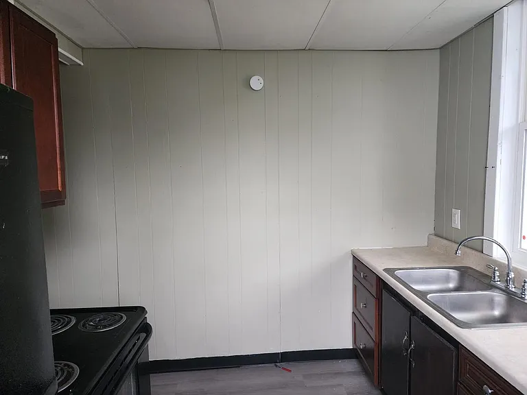 225 W Centre St #1 — Photo 6