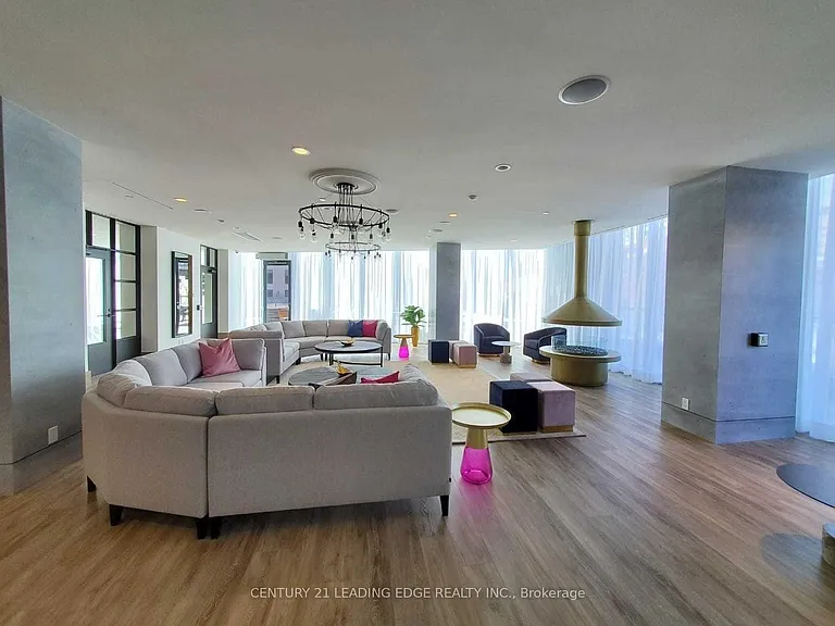60 Shuter St #PH-201 — Photo 3