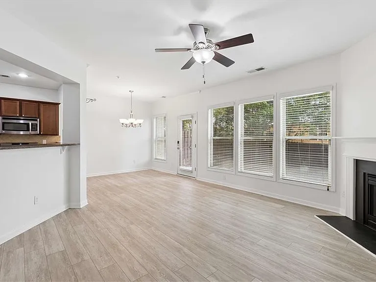 3377 Vintage Cir SE — Photo 15