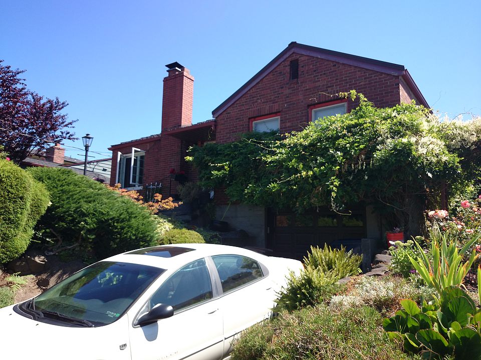 2nd image of 3422 36th Ave SW