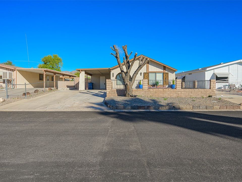 1st image of 537 Roadrunner Drive