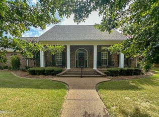 1944 Windsor Pl, Yazoo City, MS 39194