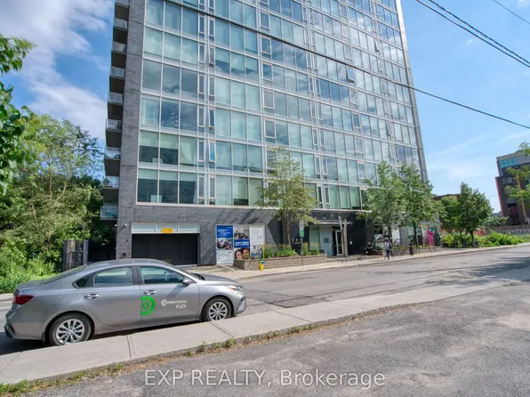 300 Lisgar St, Ottawa, ON
