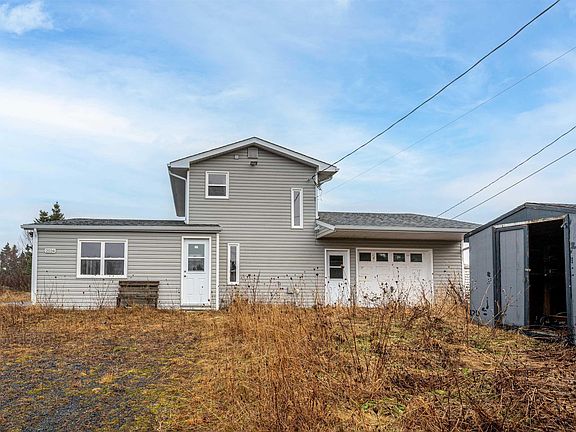 2nd image of 2034 Lower Prospect Rd