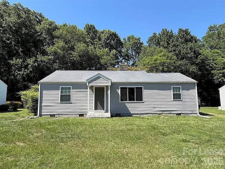 637 Hartness Road - 1 — Photo 1