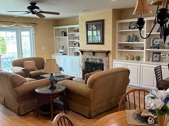 Great room which includes the kitchen and a gas fireplace