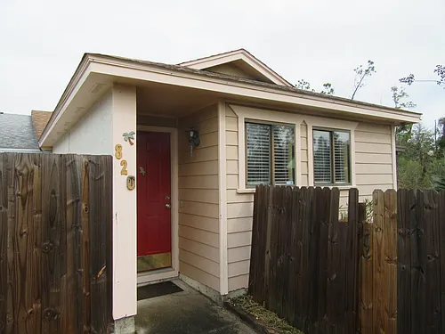 820 Premier Dr Photo 1 820 Premier Dr Photo 1