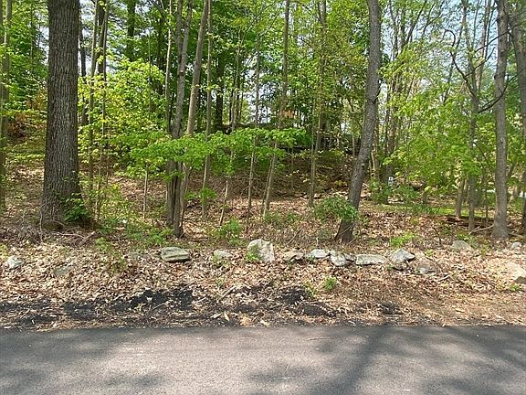 5th image of 1-1R Camelot Cir