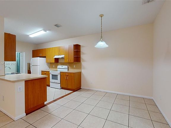 3rd image of 3557 E Forest Hill Blvd #51