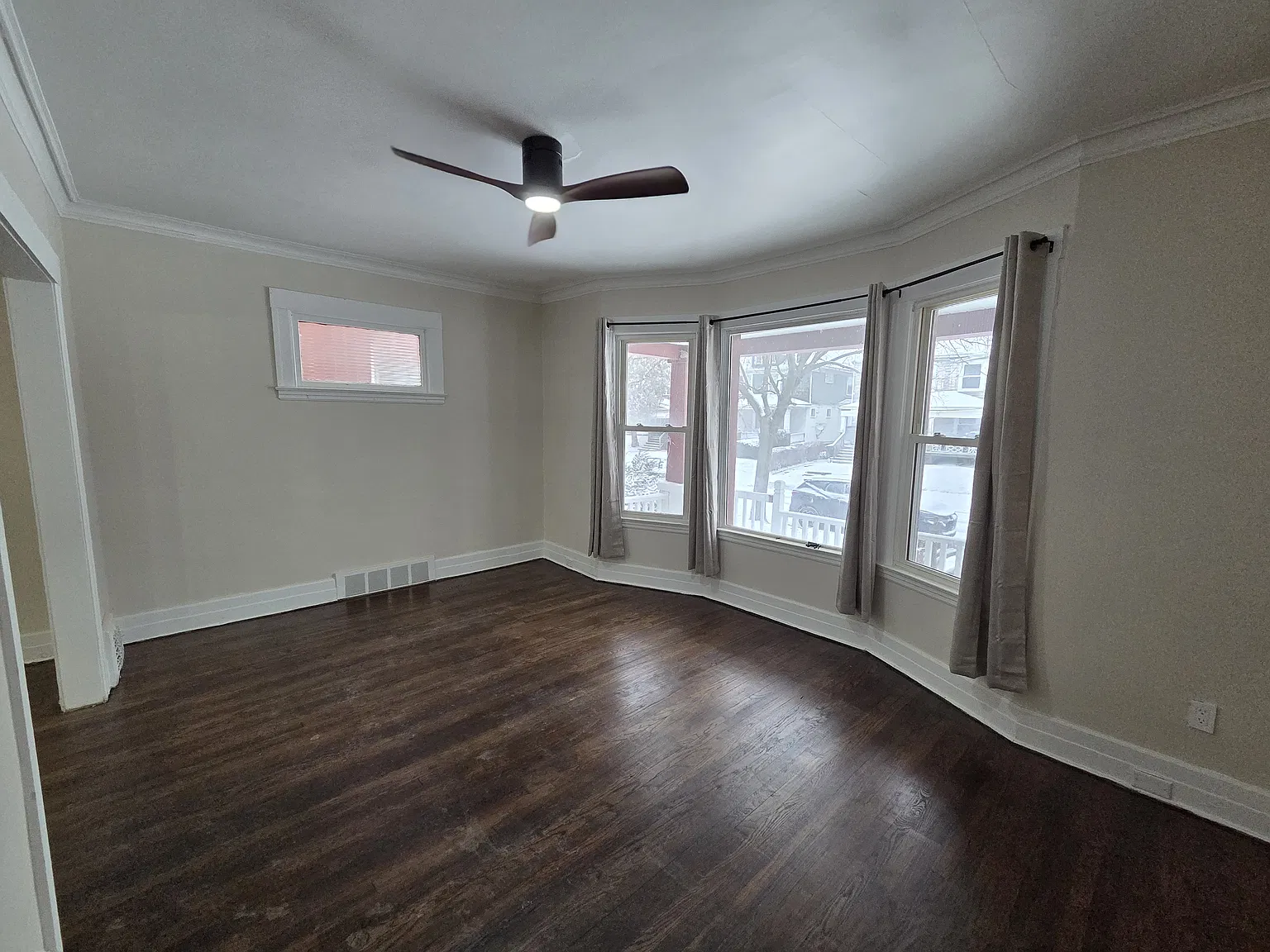 4 bed, 1870 sqft, $1,800 — Photo 4