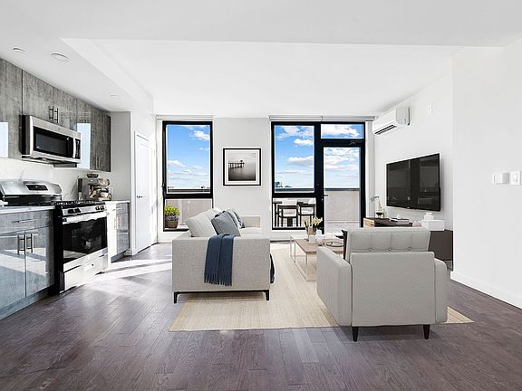 5th image of 91-09 Roosevelt Ave #715