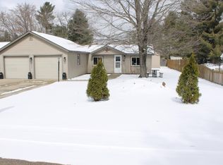 10413 Washington St, Saint Helen, MI 48656