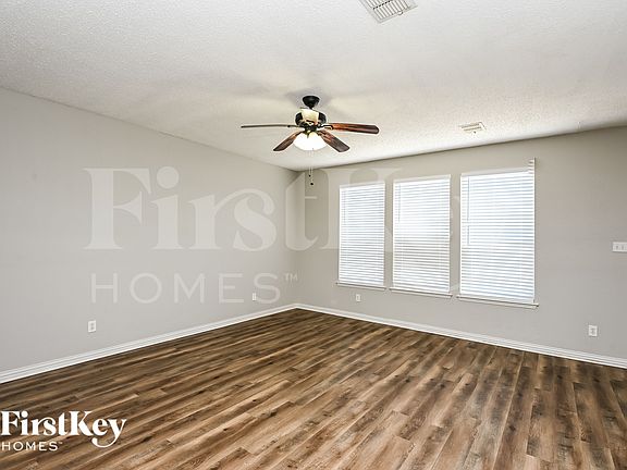 2nd image of 4817 Palm Ridge Dr