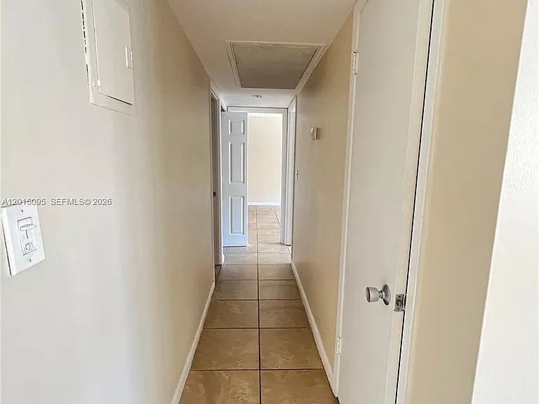 401 Golden Isles Dr #314 — Photo 9