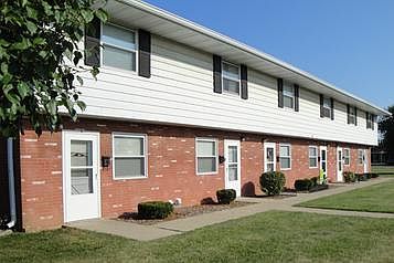 1st image of 2-1740 Legion Dr #2