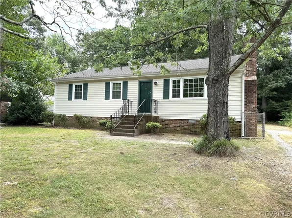 2205 Arcadia Ct, Chester, VA 23831