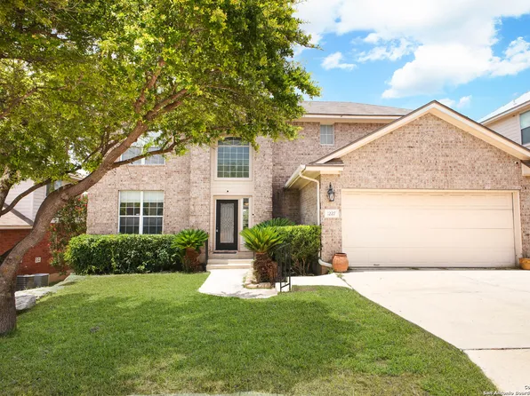 1227 Knights Cross, San Antonio, TX 78258
