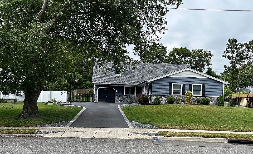 1st image of 49 Potomac Ln