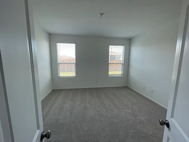 107 Bertram Oaks Dr — Photo 11