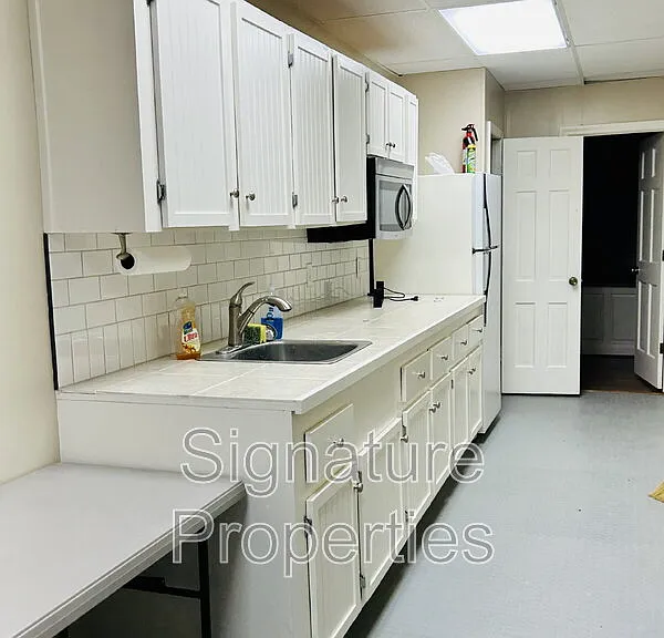 1821 Seymour Dr — Photo 16