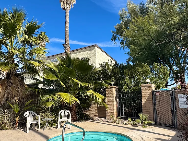 2492 N Bay Dr — Photo 19