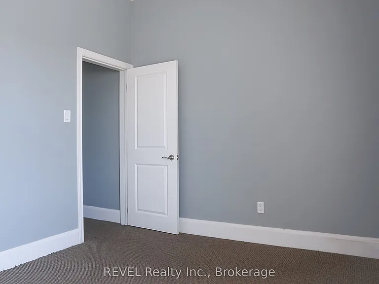 18 Clairmont St #3 — Photo 8