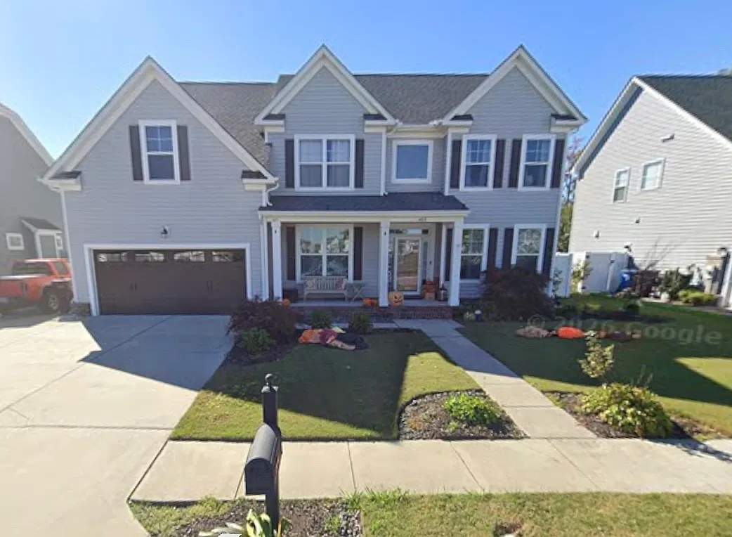 5 bed, 3286 sqft, $3,600 — Photo 1