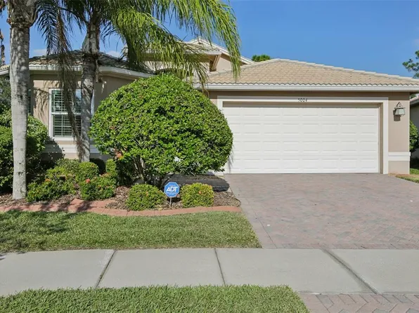 5004 Sandy Brook Cir, Wimauma, FL 33598