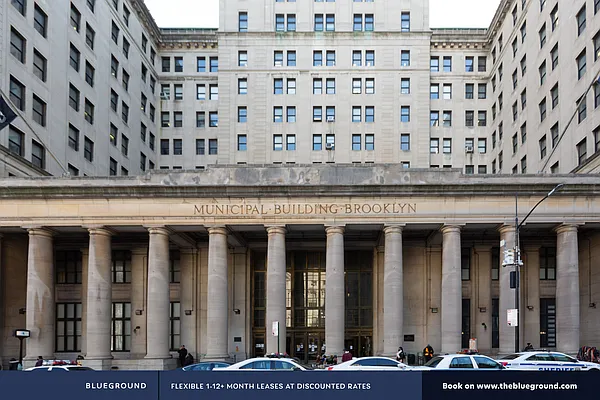 Rented by The Blueground | media 21