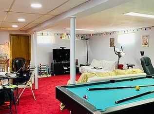 620 Wayne Ave, New Hyde Park, NY 11040