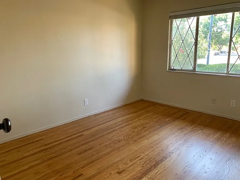 1014 Ticonderoga Dr — Photo 23