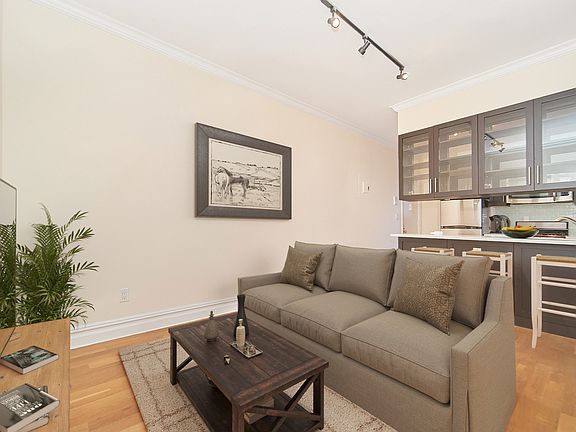 3rd image of 309 E 5th St APT 14