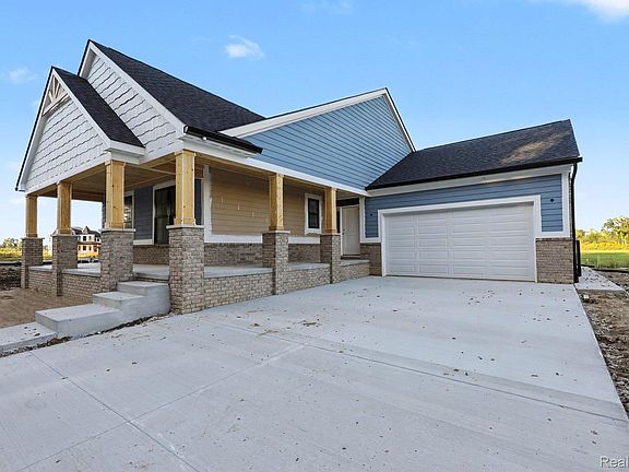 2nd image of 54290 Brenda Dr