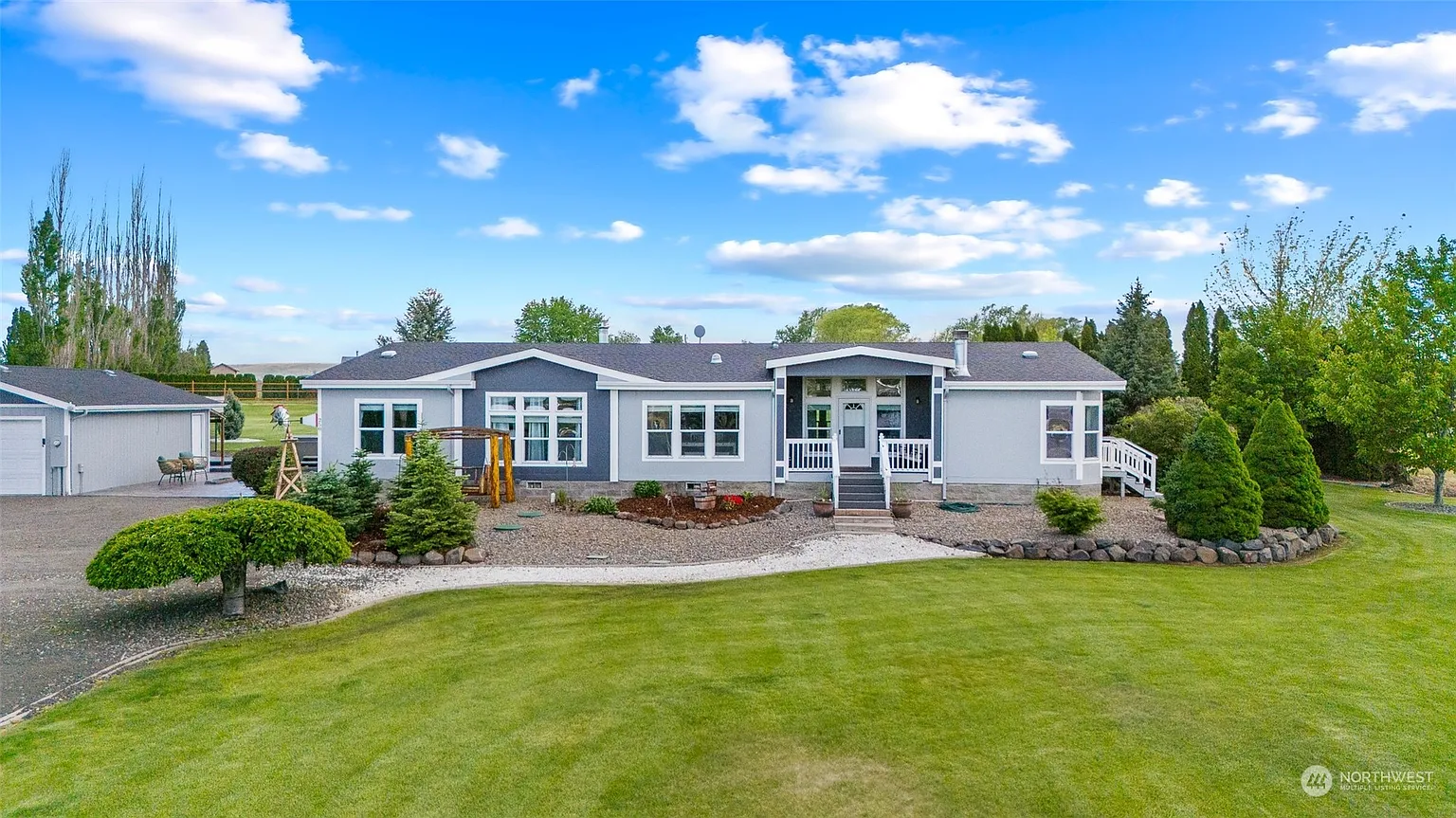 250 Rodgers Road photo 1