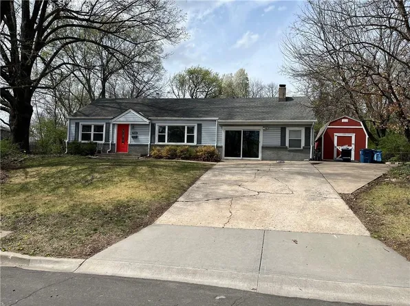 7546 Norwood St, Prairie Village, KS 66208