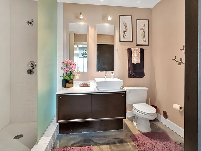 2115 Yeaman Pl #304 — Photo 5