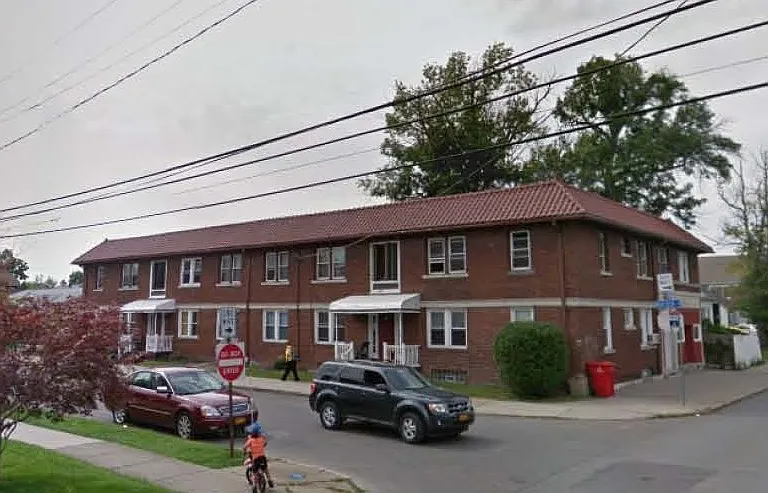 302 Roesch Ave #3 — Photo 1