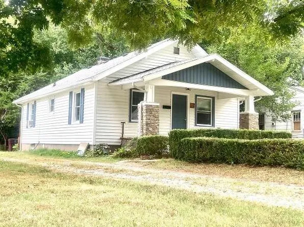 1061 S New Avenue, Springfield, MO 65807