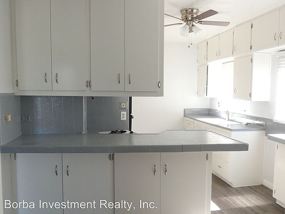 5th image of 3622 E 11th St APT 01