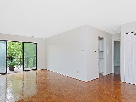 5th image of 1730 Hinman Ave APT 3F