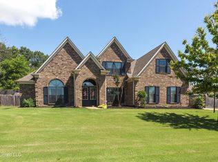 14598 Smokey Ln, Olive Branch, MS 38654