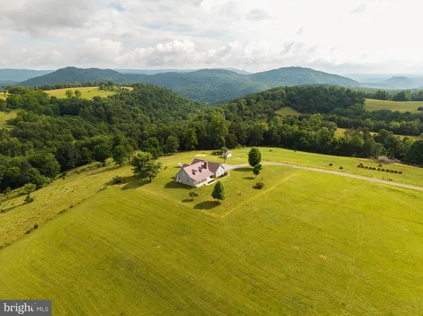 2046 Simms Hill Rd, Lindside, WV 24951